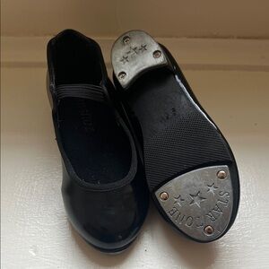 Danshuz black no tie tap shoes